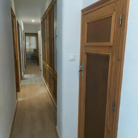 Salvador House I منزل للإقامة
