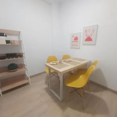 Salvador House I منزل للإقامة *